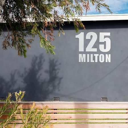 125 Milton Aparthotel Exterior foto